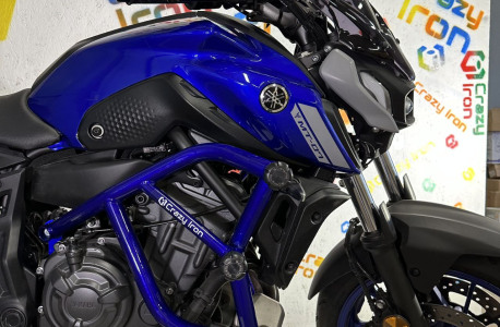 Installing video Yamaha MT-07 Cage PRO
