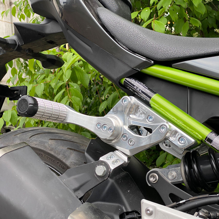 CRAZY IRON CNC Adjustable Subcage KAWASAKI Z900, black anode