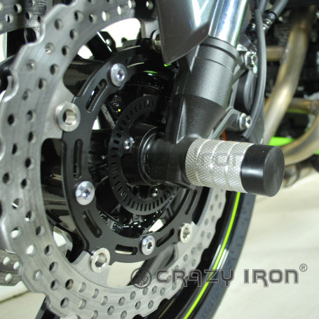 CRAZY IRON Front axle pegs KAWASAKI Z900 (фото 1, фотография 1)