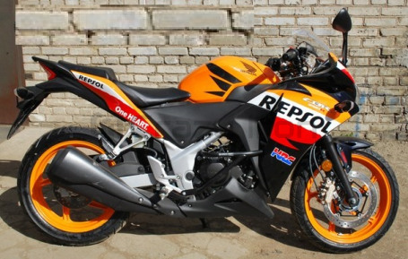 CRAZY IRON Engine Crashbar HONDA CBR250R, CBR300R (фото 1, фотография 1)