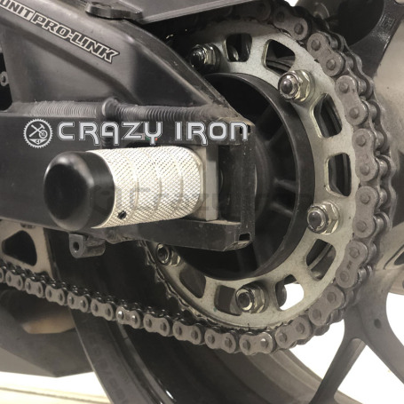 CRAZY IRON Rear axle pegs HONDA CBR1000RR `17-`20, CBR1000RR-R, CBR100RR-SP `20- (фото 1, фотография 1)