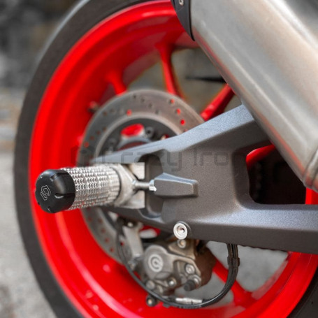 CRAZY IRON Rear axle pegs DUCATI Monster 797, 937 (фото 2, фотография 2)