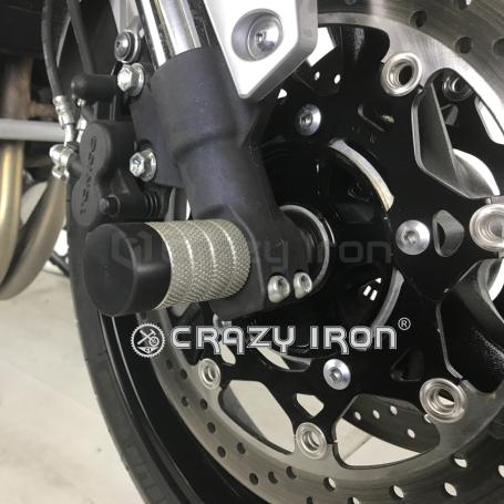 CRAZY IRON Front axle pegs SUZUKI GSR750 (фото 1, фотография 1)