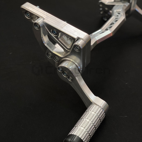 CRAZY IRON CNC Adjustable Subcage KAWASAKI Z900 (фото 8, фотография 8)