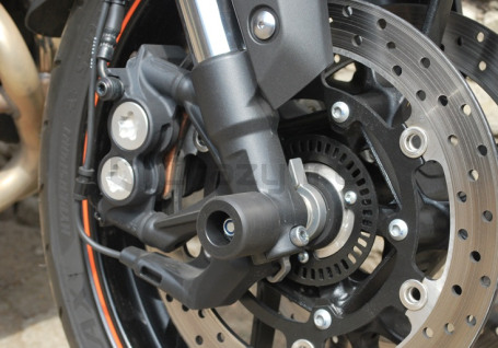 CRAZY IRON Slider set for front axle YAMAHA  MT-09, TRACER, FZ-09, XSR900 (фото 1, фотография 1)