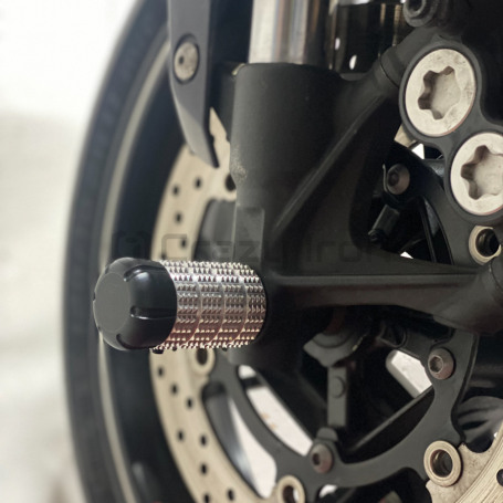 CRAZY IRON Front axle pegs YAMAHA MT-09, FZ-09, TRACER, XSR900 `13-`20 (фото 2, фотография 2)