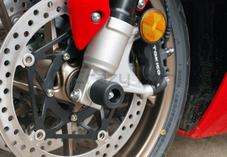 CRAZY IRON Slider set for front axle HONDA VFR800 от `13- (фото 1, фотография 1)