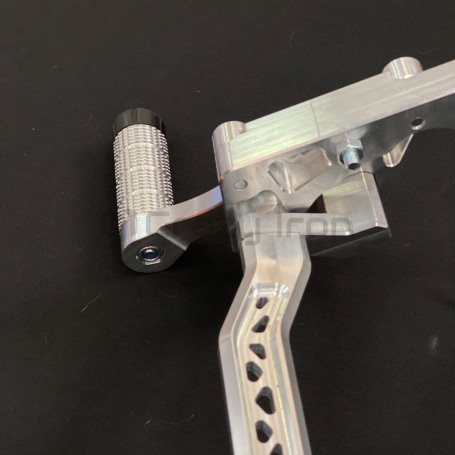 CRAZY IRON CNC Adjustable Subcage KAWASAKI Z900 (фото 6, фотография 6)