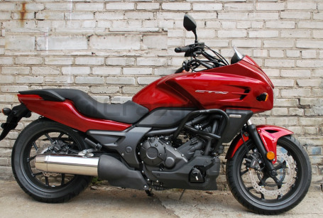CRAZY IRON Engine Crashbar HONDA CTX700 (фото 1, фотография 1)