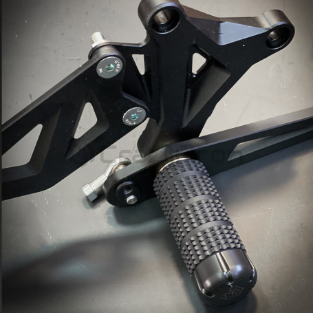 CRAZY IRON Rearset STUNT Kawasaki ZX-6R; Kawasaki ZX-6R 636 `09-`18, black anode (фото 4, фотография 4)