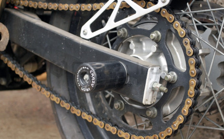 CRAZY IRON Slider set for rear axle YAMAHA XT660X, XT660R (фото 1, фотография 1)