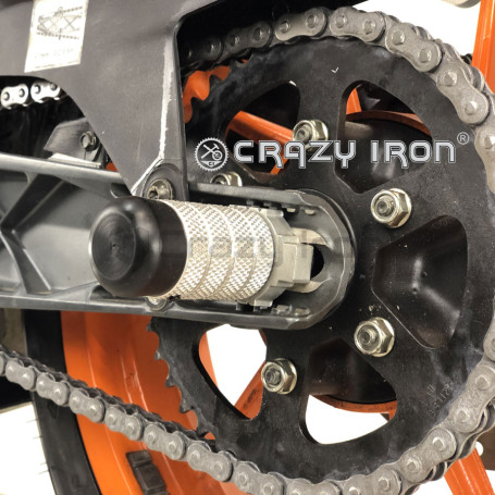 CRAZY IRON Rear axle pegs KTM Duke 790 (фото 1, фотография 1)