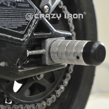 CRAZY IRON Rear axle pegs BMW S1000RR (K46, K67) `12-`22, HP4 (K42) `11-`14, S1000R `13-`21, S1000XR `20- (фото 3, фотография 3)